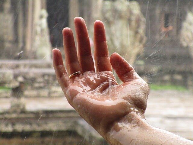hand-rain